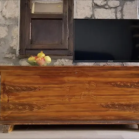 Semesterbostad Charming House Lovro Prožura