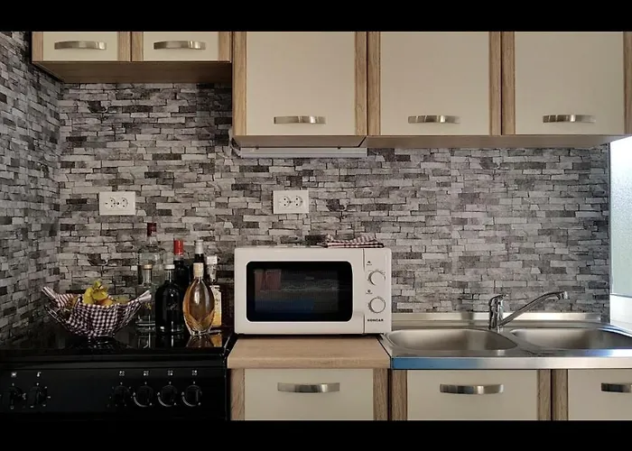 בית נופש Charming House Lovro *